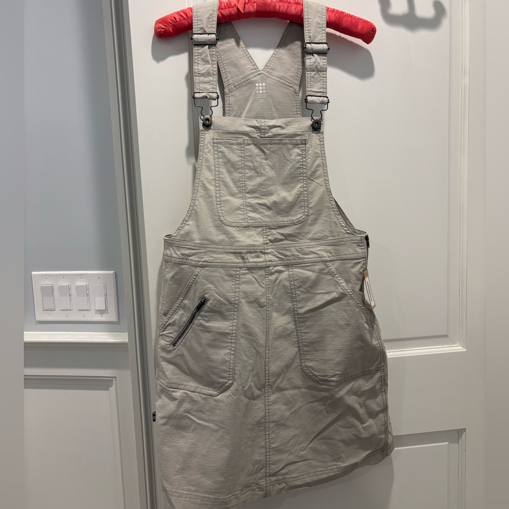 Overall jumper from Title Nine
90s vibe overalls. 
Brand new with tags